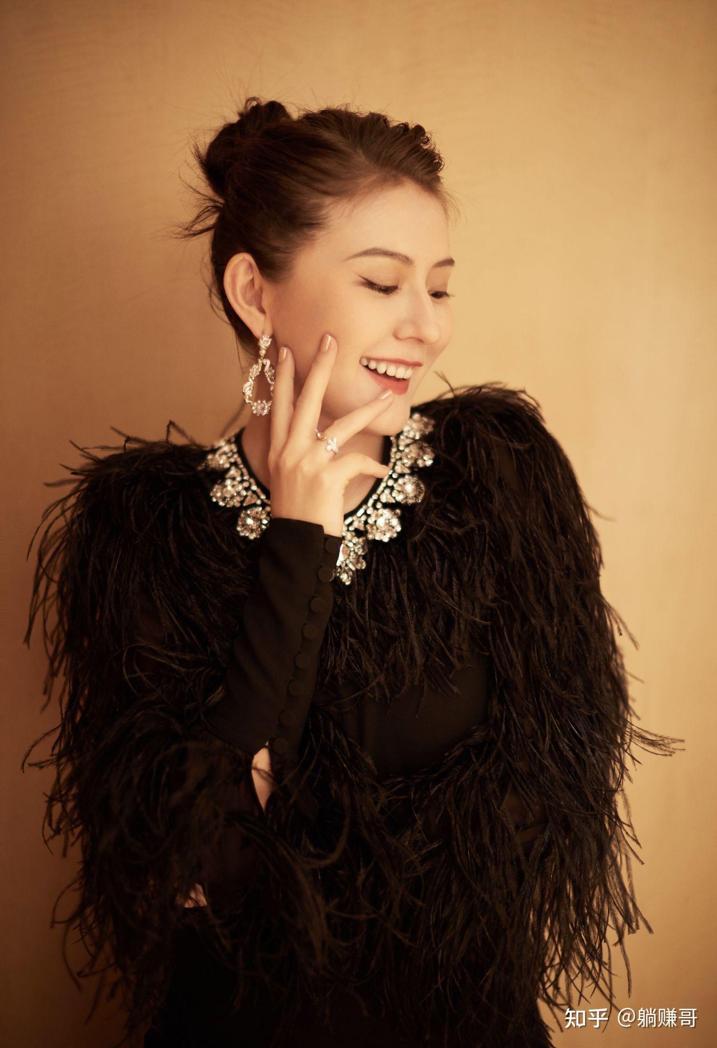 热依扎壁纸 - 知乎