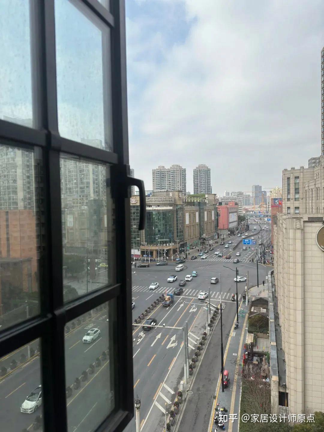上海一婆婆的老房子火了，布置得满满当当，那叫一个高级，晒晒 - 知乎
