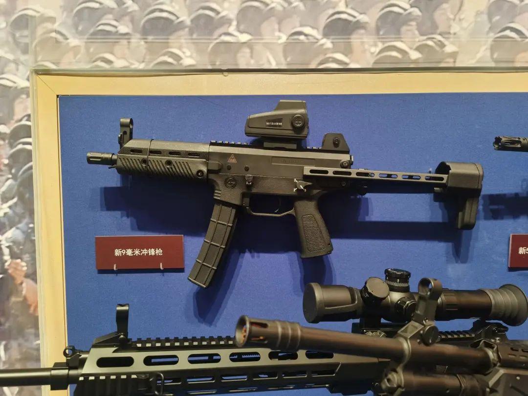 我军新枪族颜值高战斗力直线拉满