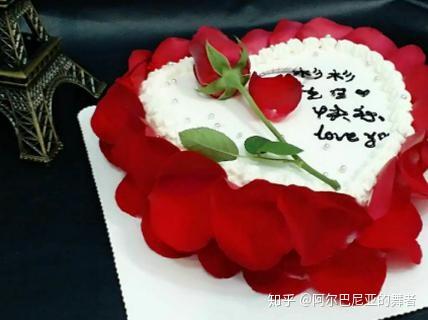 礼物送女朋友仪式感 v2-fff0b9db9f429da5f296ef78db789953_r.jpg